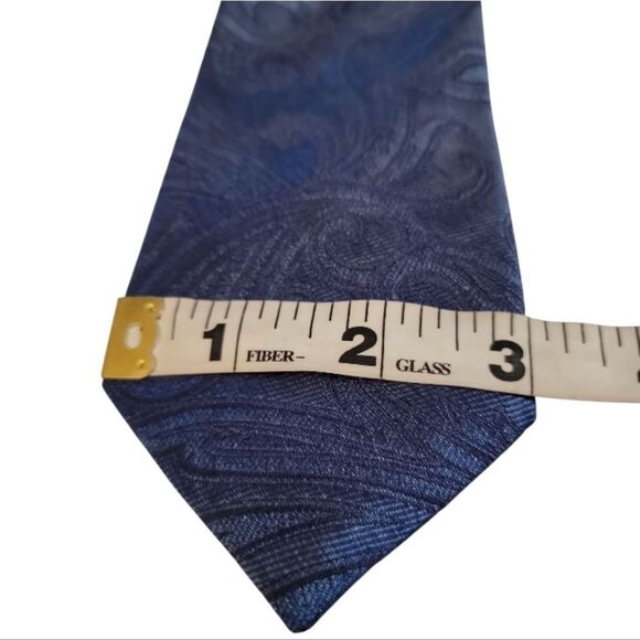 Jos. A. Bank Navy Paisley Tie - Picture 5 of 5